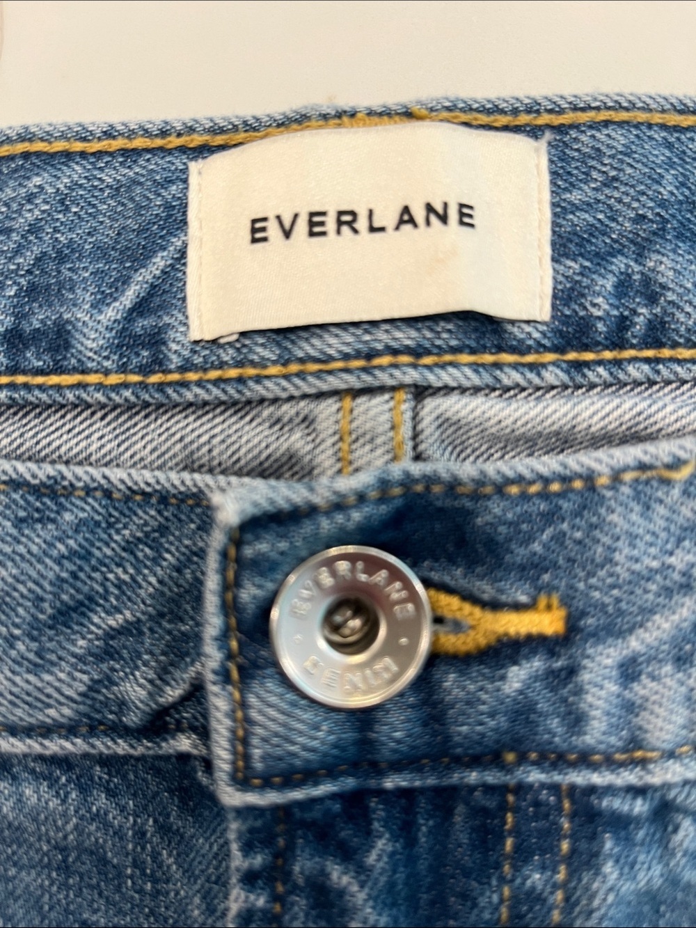Everlane Relaxed Straight Leg Organic Cotton Jeans Weathered Blue size 30 - Picture 2 of 13